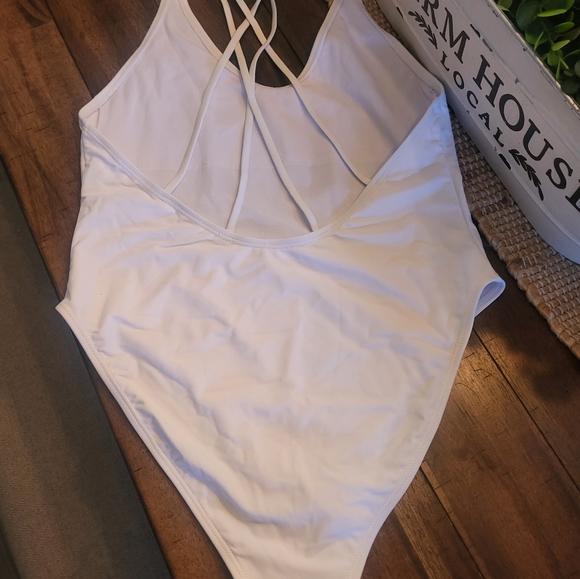 NWOT BRIDE SWIMSUIT! - Picture 2 of 4